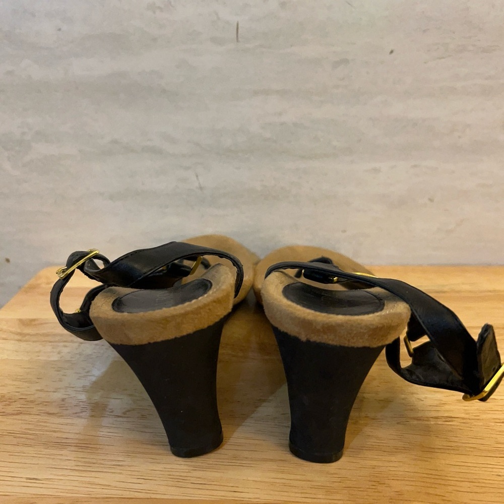 Lauren Ralph Nikki PU 
Leather Sandals - Picture 6 of 9
